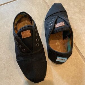Toms shoes